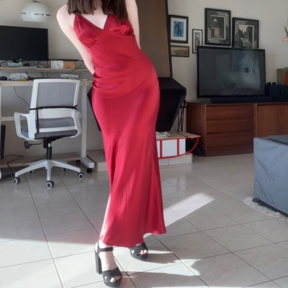 Reformation Neola Silk Dress Sangre - Size XS - Picture 2 of 3